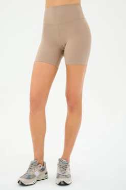 Airweight High Waist Short