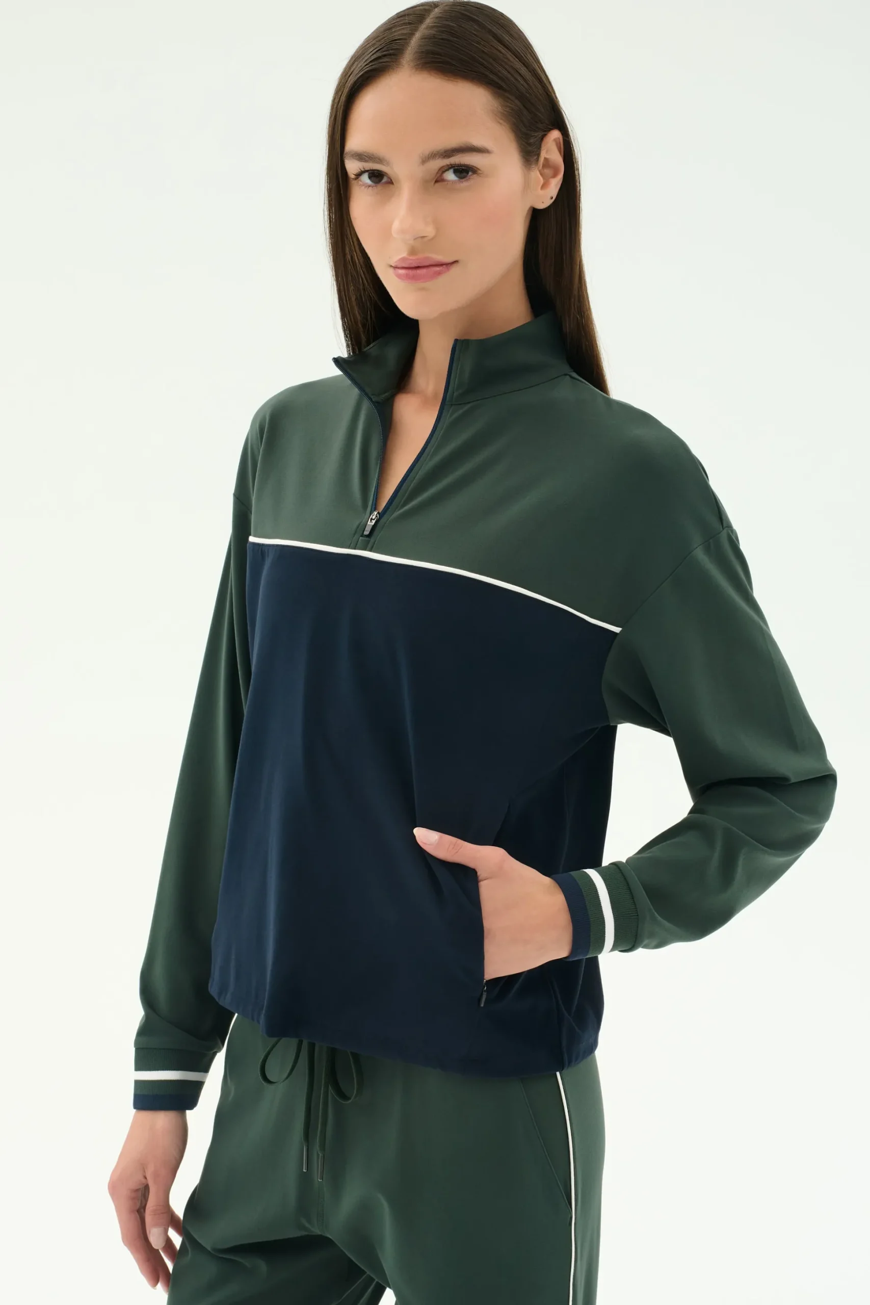 Millie Airweight Half Zip